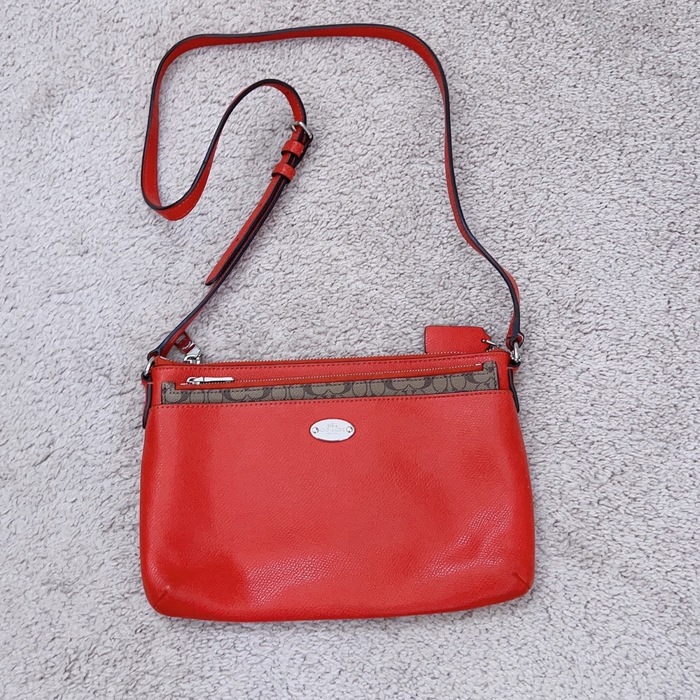Coach Crossgrain East West Pop Crossbody Bag